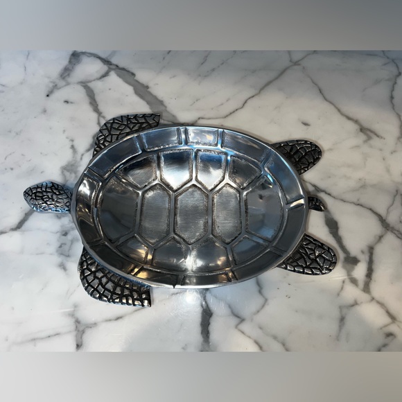 Other - Vintage Sea Turtle Metal Fruit Kitchen Bowl
